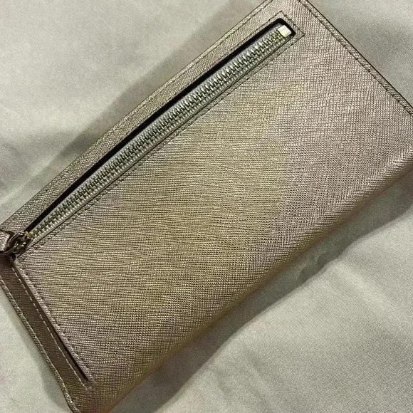 Kate Spade Crossbody w/Wallet - Picture 9 of 10